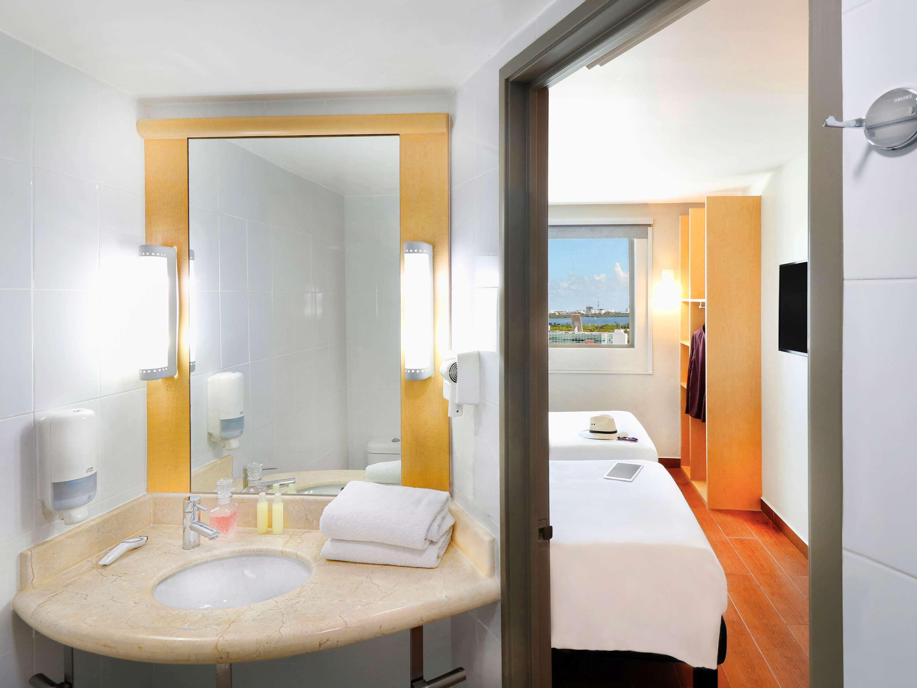 Ibis Cancun Centro Ngoại thất bức ảnh
