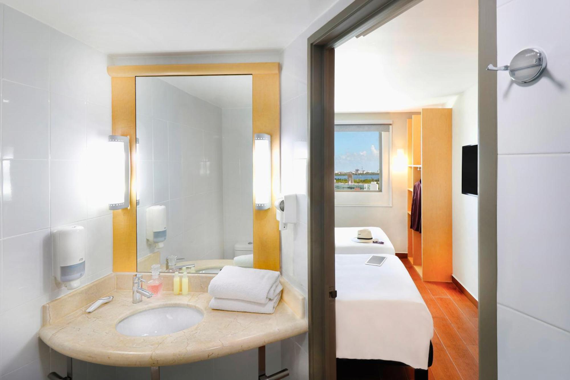 Ibis Cancun Centro Ngoại thất bức ảnh